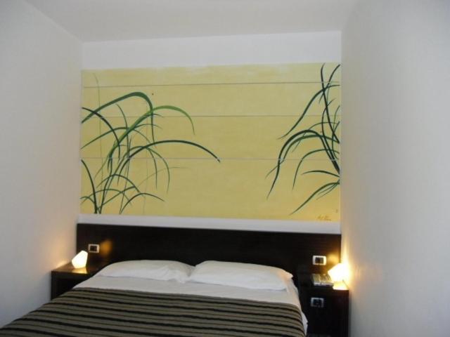 Hotel Zeffiro Sabaudia Room photo